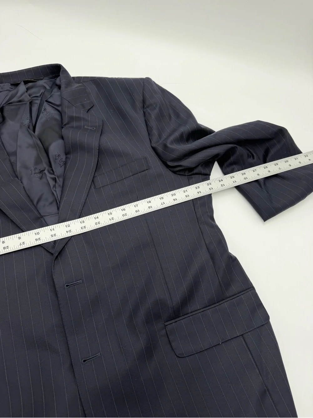 Jos. A. Bank Signature Gold Mens 44 RG Navy Blue Pinstripe 100% Wool Suit Gordon